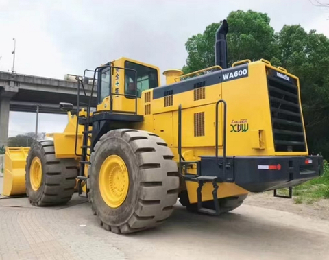 Komatsu WA600-3 Used Reliable And Powerful Wheel Loader Front Loader for Sale