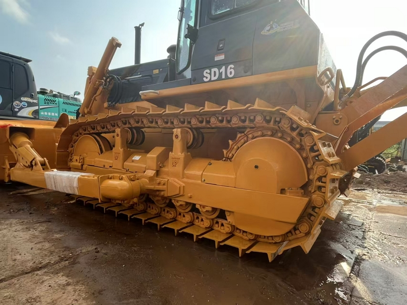 Shantui SD16 Used Hydraulic 160HP Chinese Competitive Bulldozer for Sale 