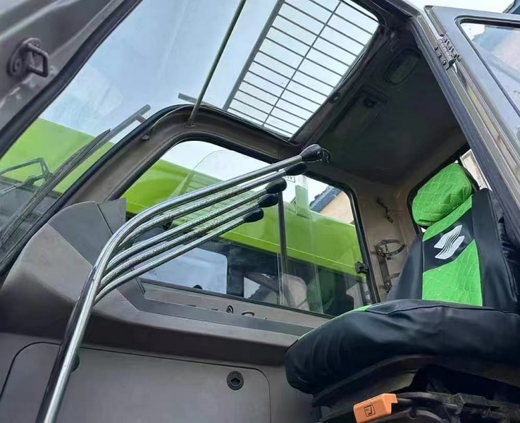 Zoomlion ZTC550V crane(5)