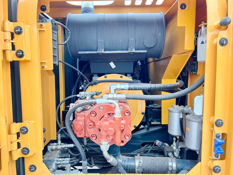 Hyundai 140 (8)