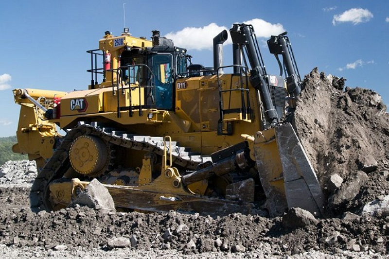 Bulldozer Vs. Motor Grader Comparison - Which One Is Right For You?